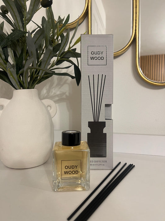 Oudy Wood Reed Diffuser (100ml)